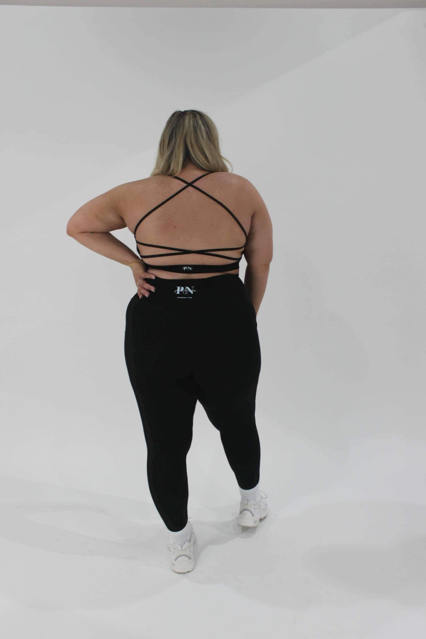 Bradshaw Backless Sports Bra - Black